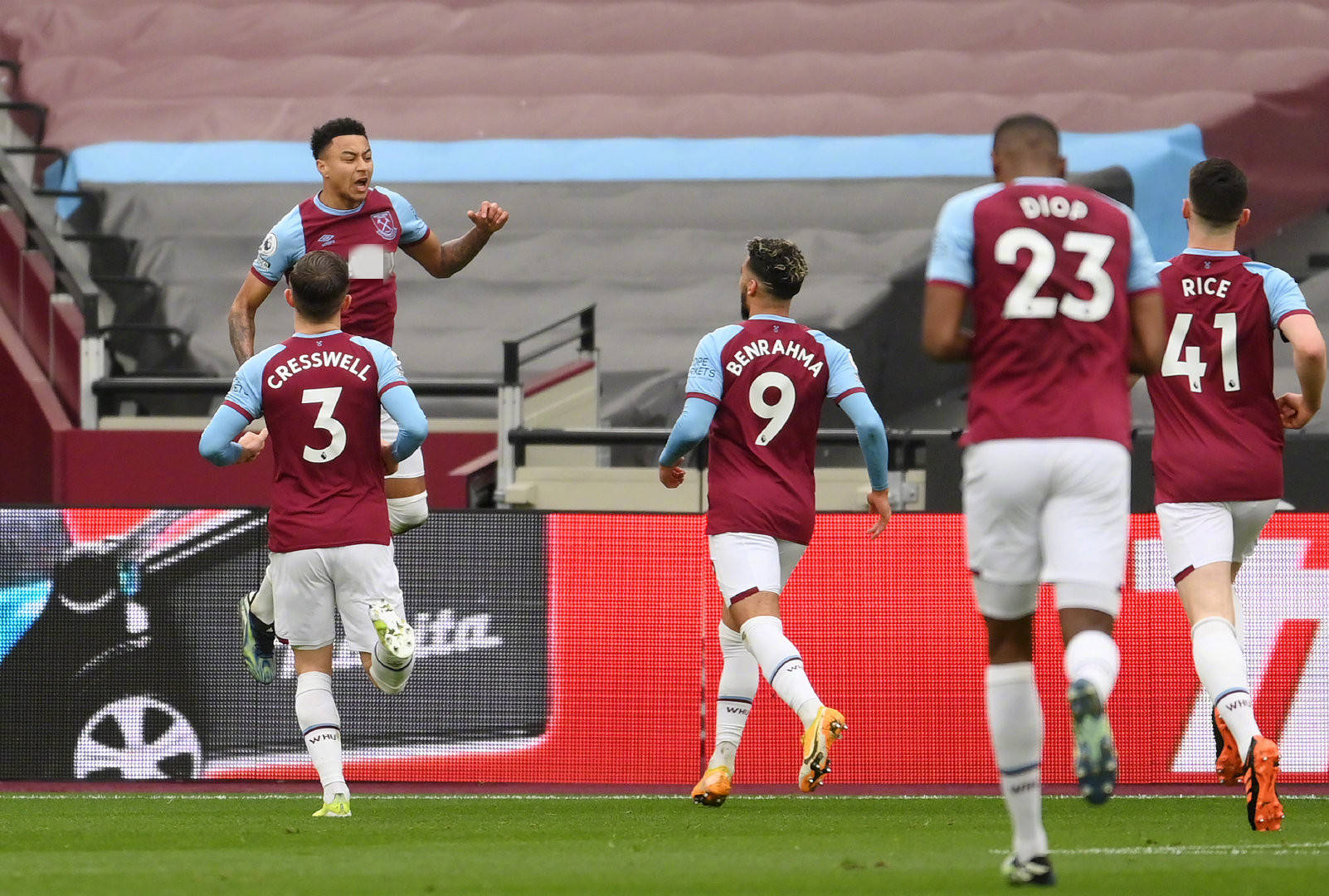 为球员提供 为球员提供